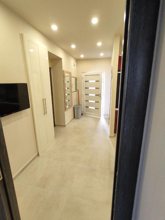 Apartment Josipa 3 *